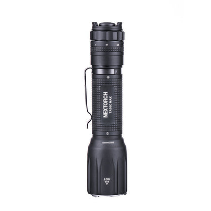 NEXTORCH TA30C MAX SET – Bestaande uit de TA30C MAX tactische LED-zaklamp, het FR-2 geleide hulpmiddel bij weinig licht en de V55L-inzetholster